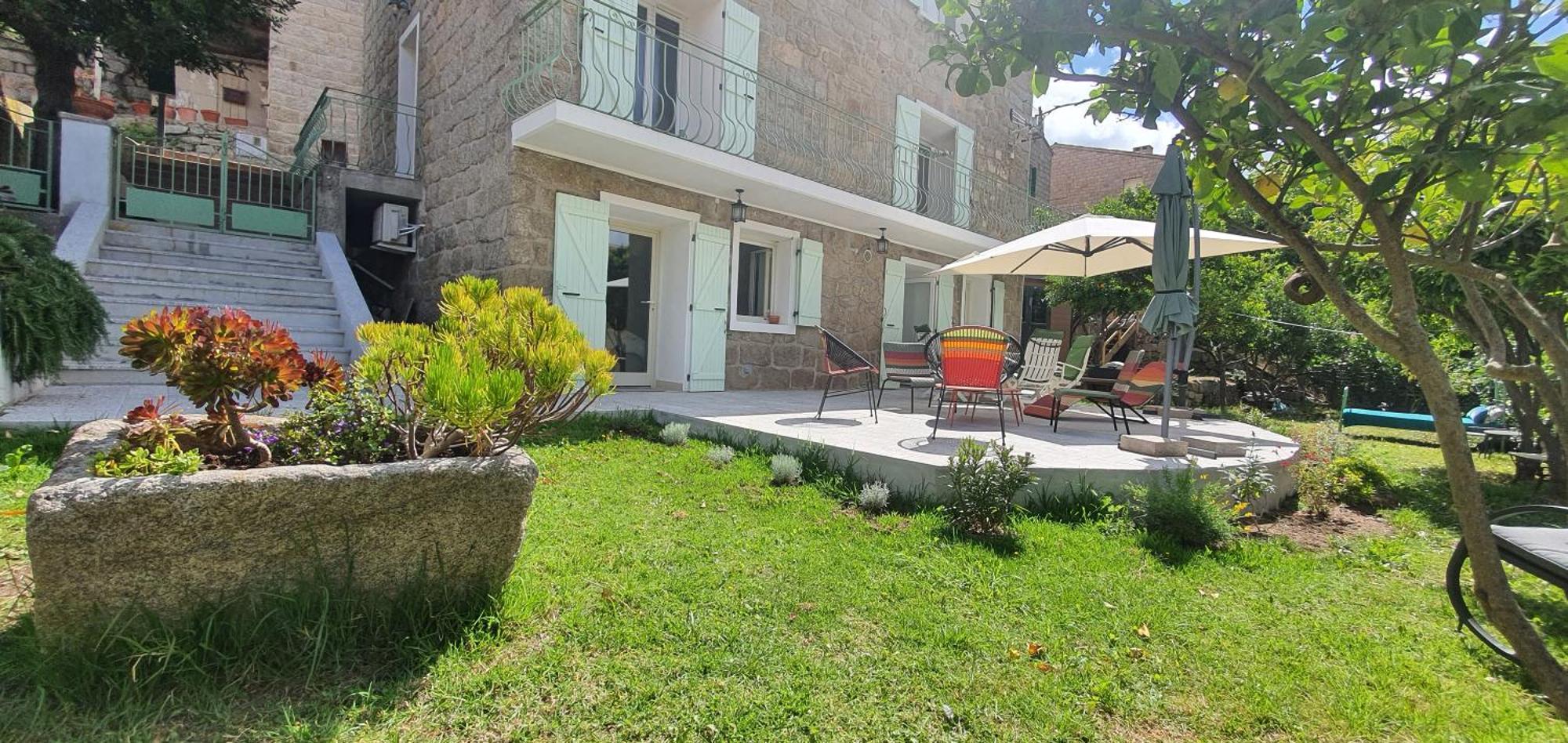 Charmant appartement en Rez de jardin Sartène Extérieur photo