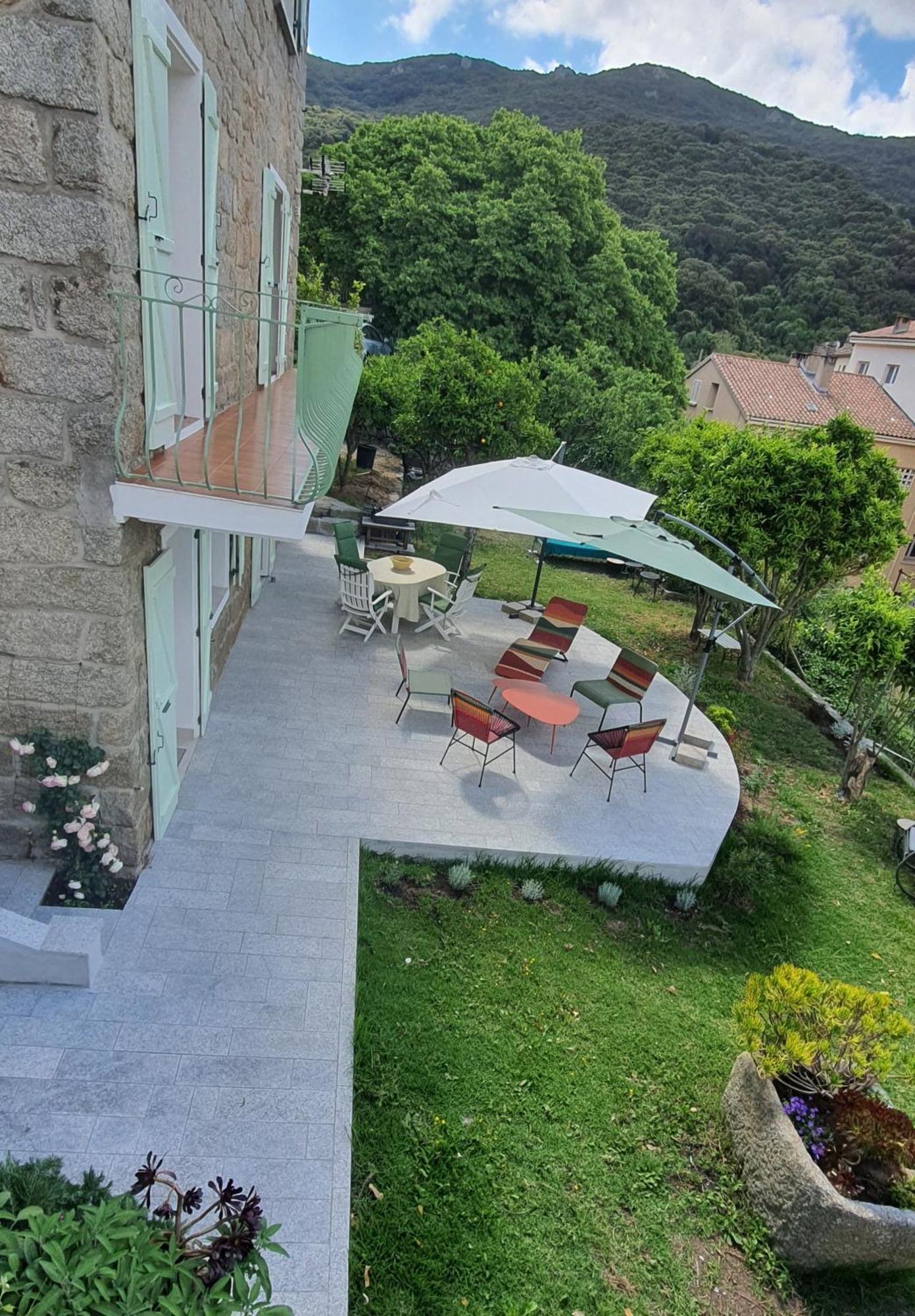 Charmant appartement en Rez de jardin Sartène Extérieur photo